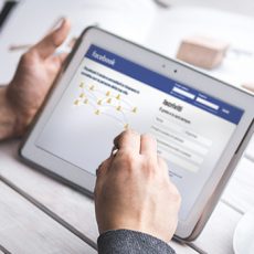 usare Facebook per trovare lavoro